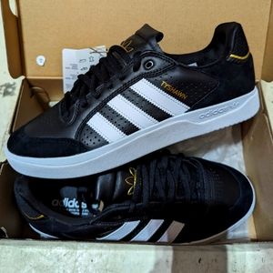 Adidas Tyshawn low